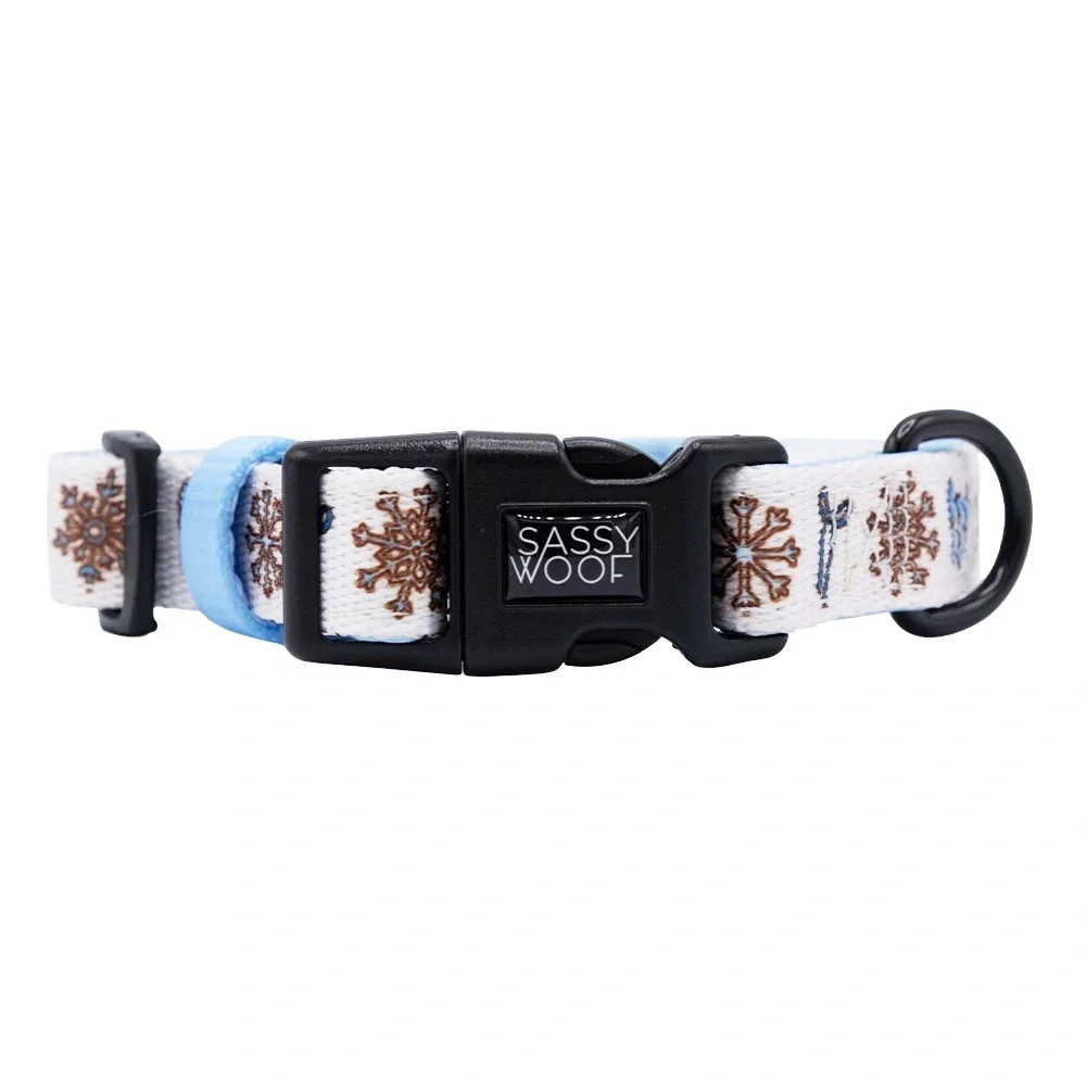 Sassy Woof Let It Bow Dog Collar Size M